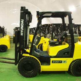 Дизельный вилочный погрузчик Hyundai 33DT-7