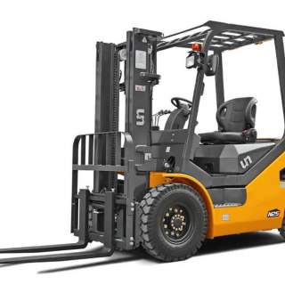 Дизельный вилочный погрузчик UN FD25T-NGA3 г/п 2,5 тонны